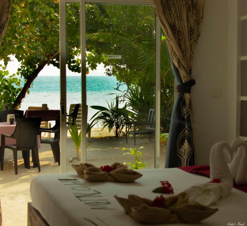 Crown Beach Hotel Maldives Dhiffushi Exterior foto